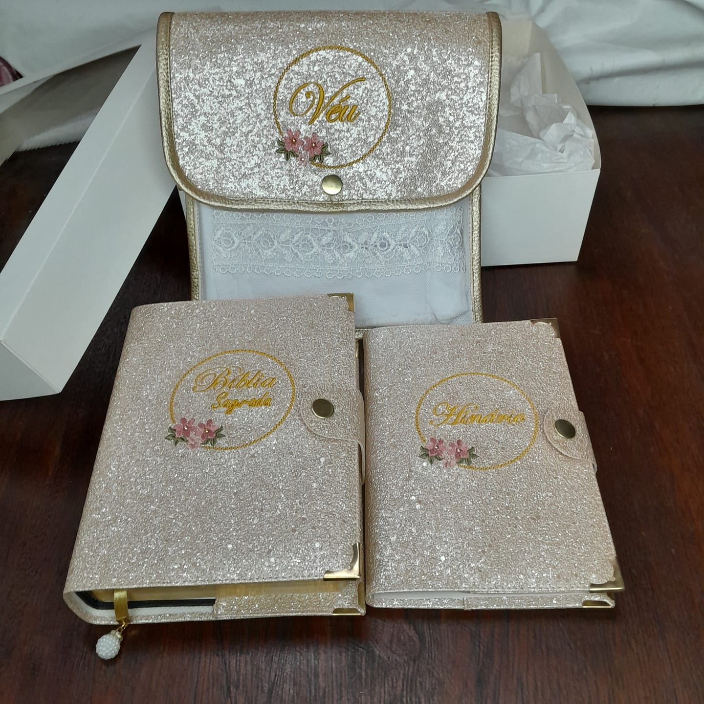 Customer photo review of SHINE GLITTER 0,8MM COM FUNDO SPUN COR PEROLA