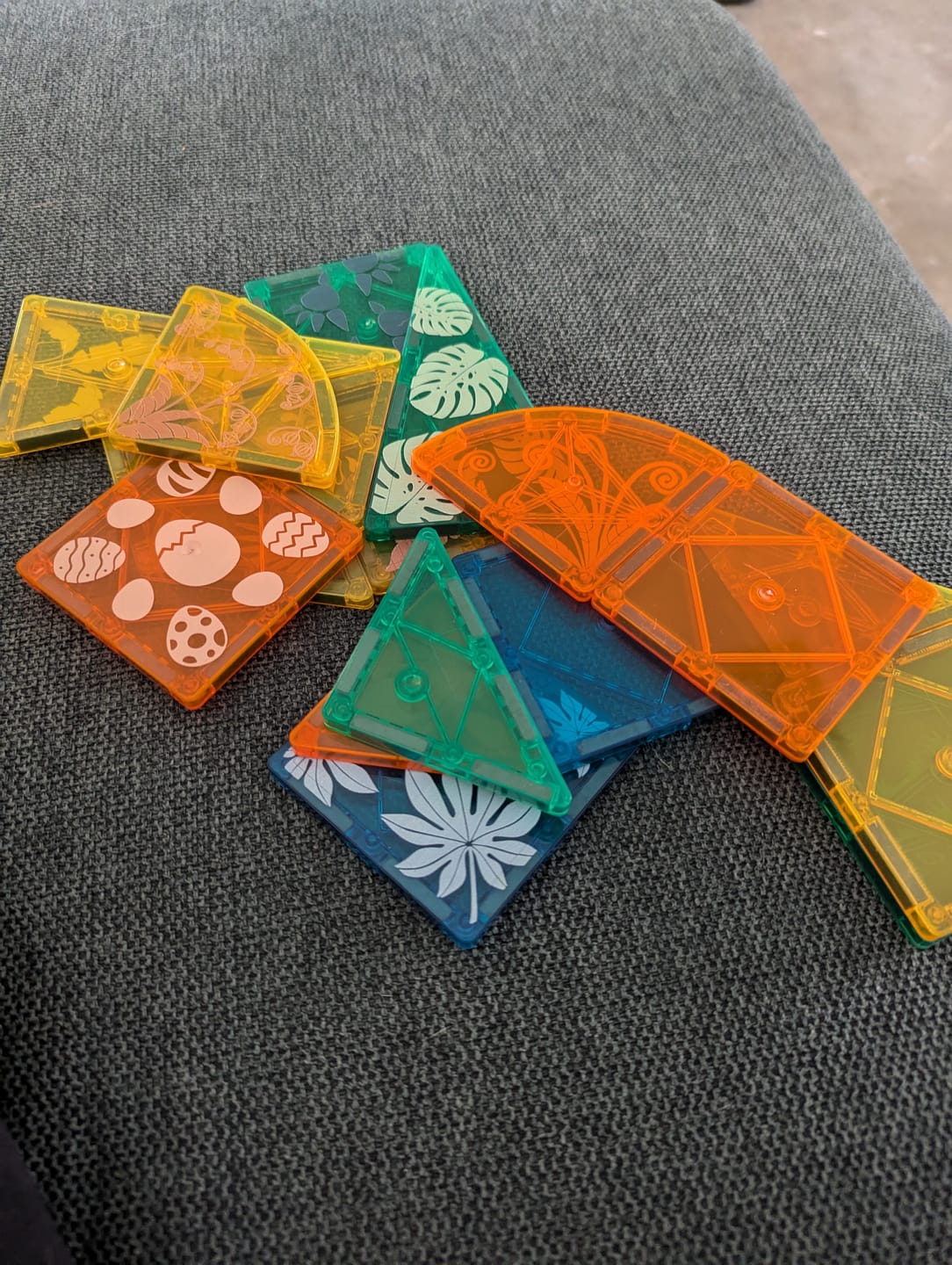 Customer photo review of Dinosaur Magnetic Tiles 49 Pcs
