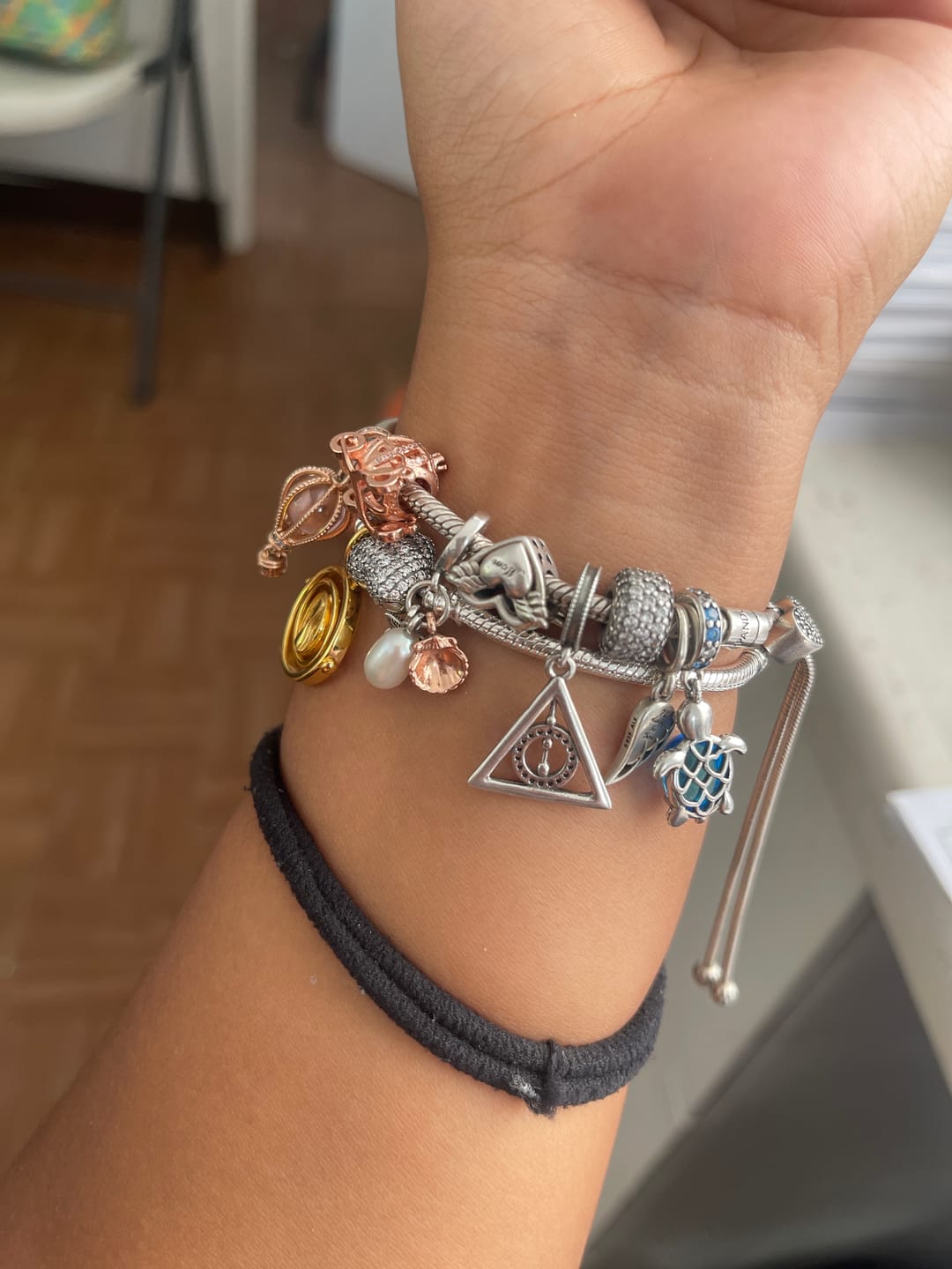 Customer photo review of Charm Reliquias de la Muerte