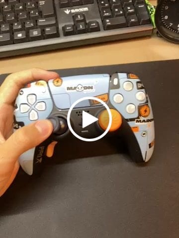 Customer video review of 【PS4 / PS5 | PC】まろん x Void Gaming コラボコントローラー まろんコン