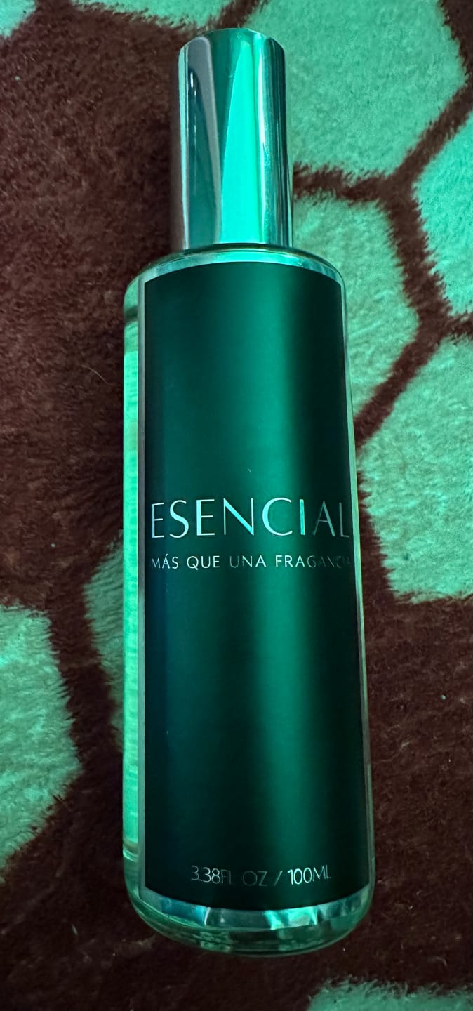 Customer photo review of H194 Inspirado en: Bad Boy Cobalt Parfum Electrique - Carolina Herrera