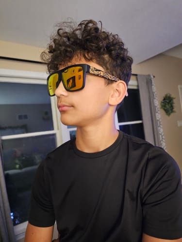 Customer photo review of Mis Raíces Orange