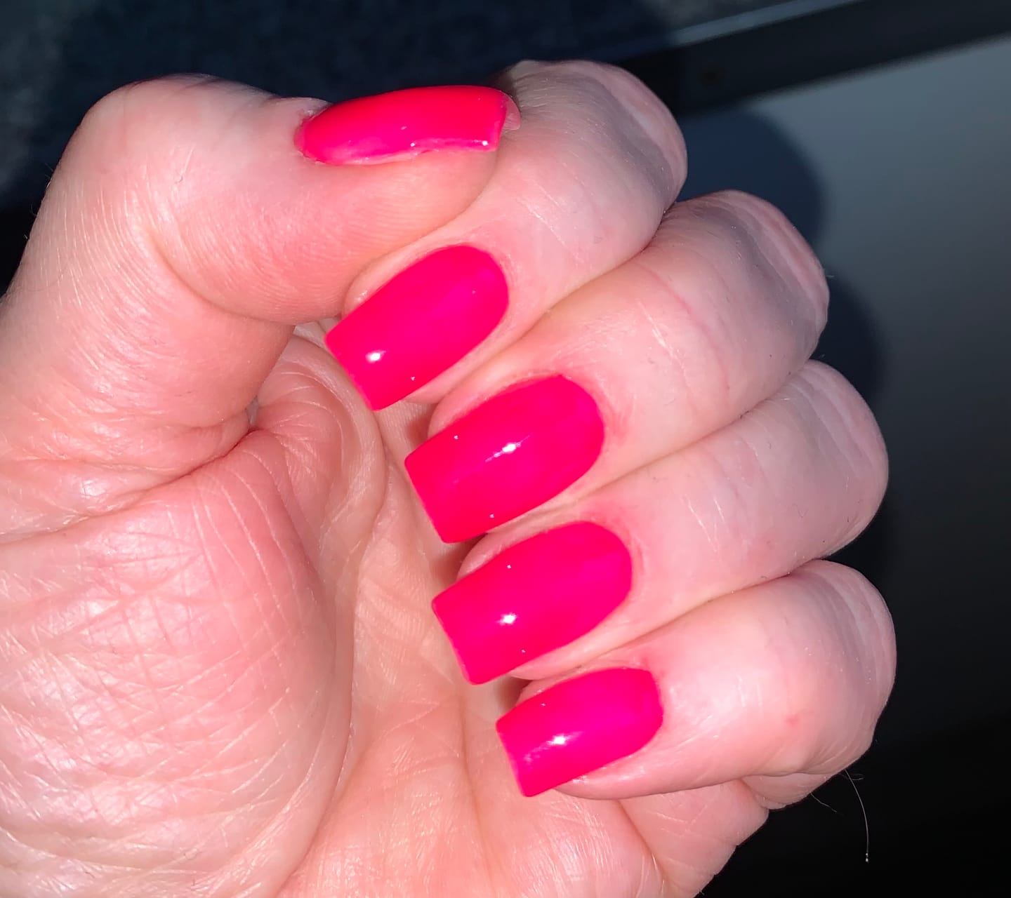 Customer photo review of Semilac 517 Neon Pink UV Gel Polish 7ml