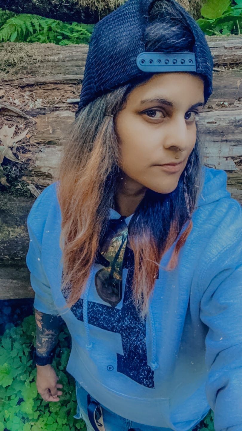 Customer photo review of Soft-Blend "P" Hoodie - Grey