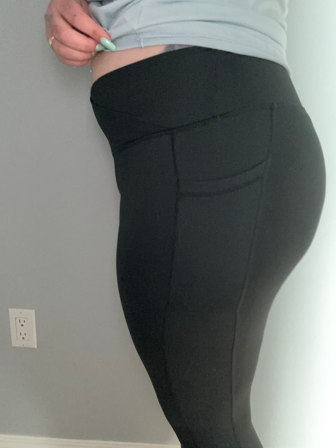 Customer photo review of Bestie Leggings