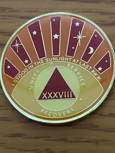 Customer photo review of 1 to 40 Year Stood in the Sunlight Specialty AA Recovery Medallion - Tri-Plated Chip/Coin