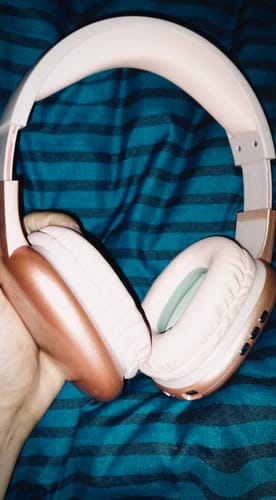 Customer photo review of Audífonos inalámbricos On ear | STF Aurum | Micrófono 10 horas uso Rosa