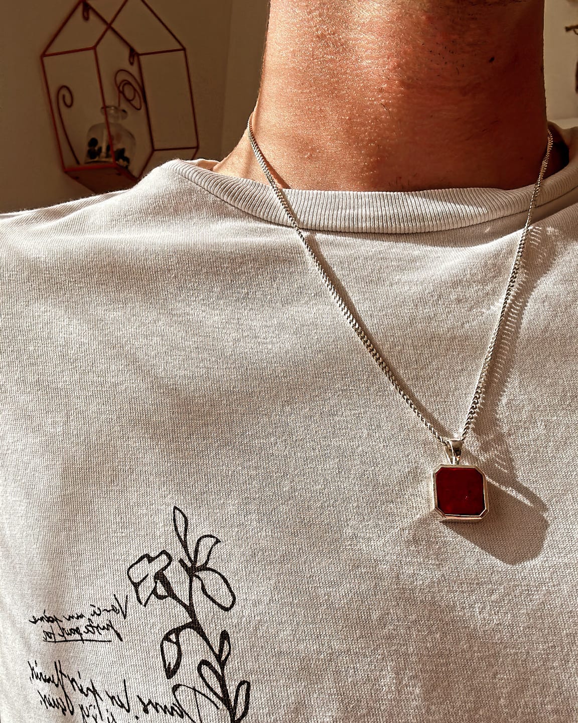 Customer photo review of Pendentif jaspe rouge
