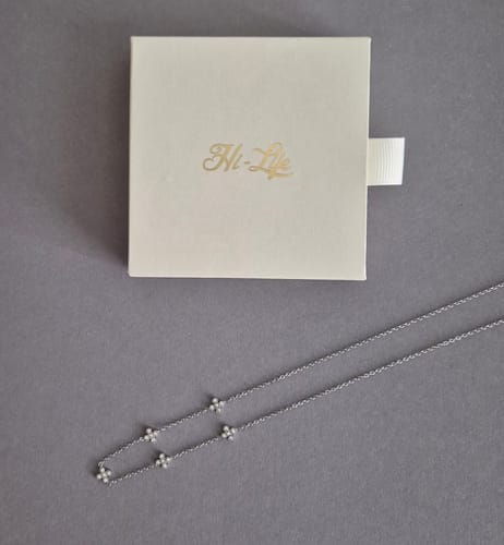 Customer photo review of Pave Flower Kette 14K Vergoldet