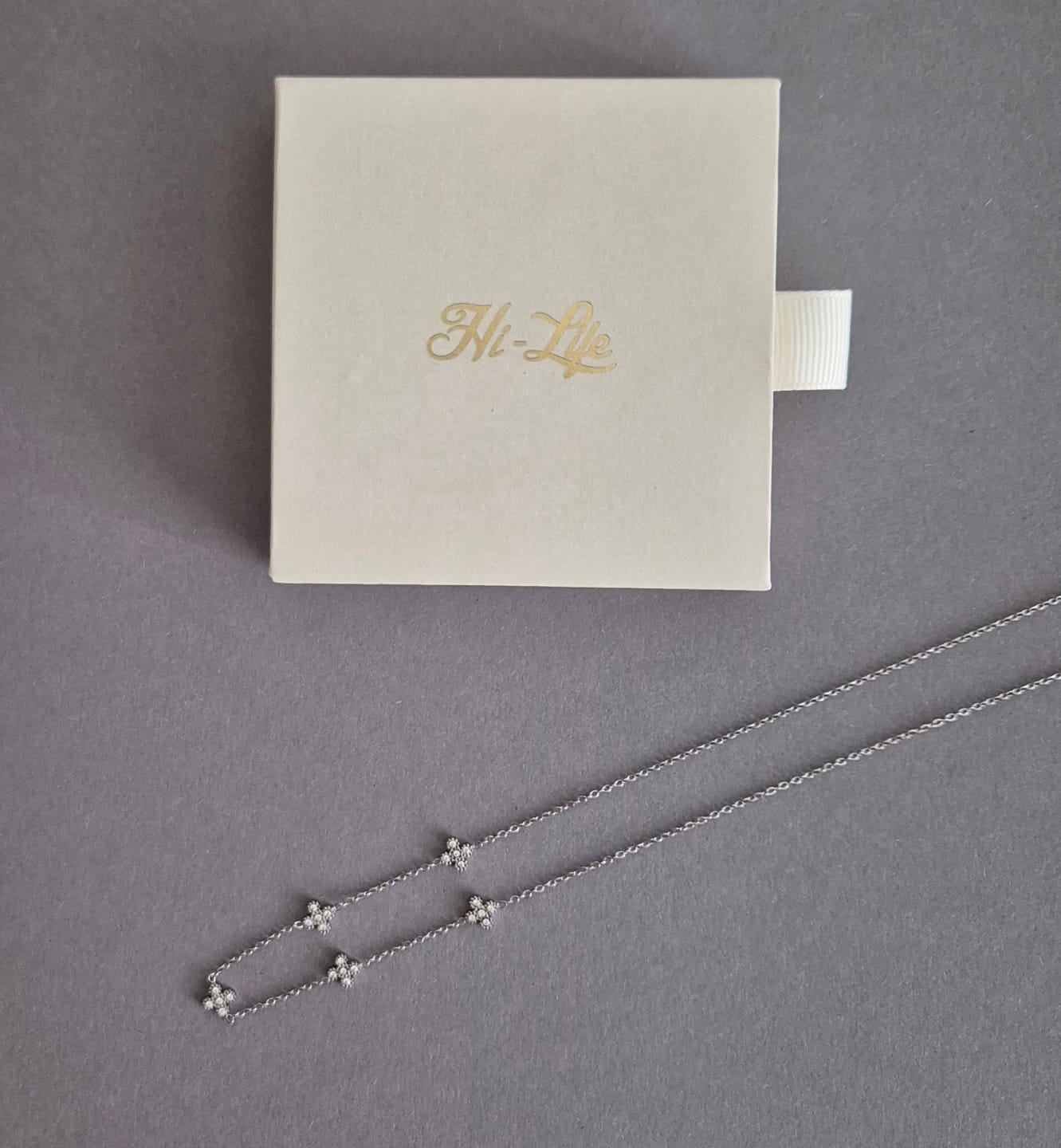 Customer photo review of Pave Flower Kette 14K Vergoldet