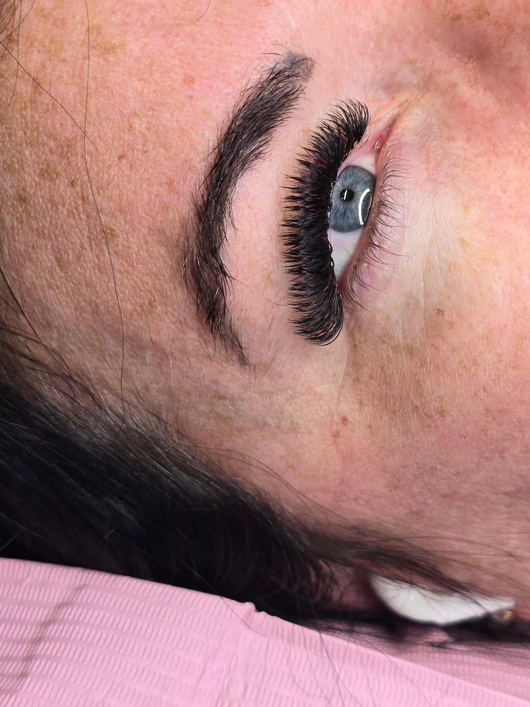 Customer photo review of Cashmere Volume Lash Extensions 0.03mm