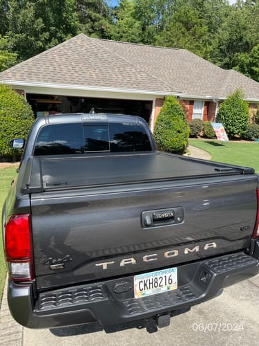 Customer photo review of 2007-2024 Toyota Tundra PRO Retractable Tonneau Cover