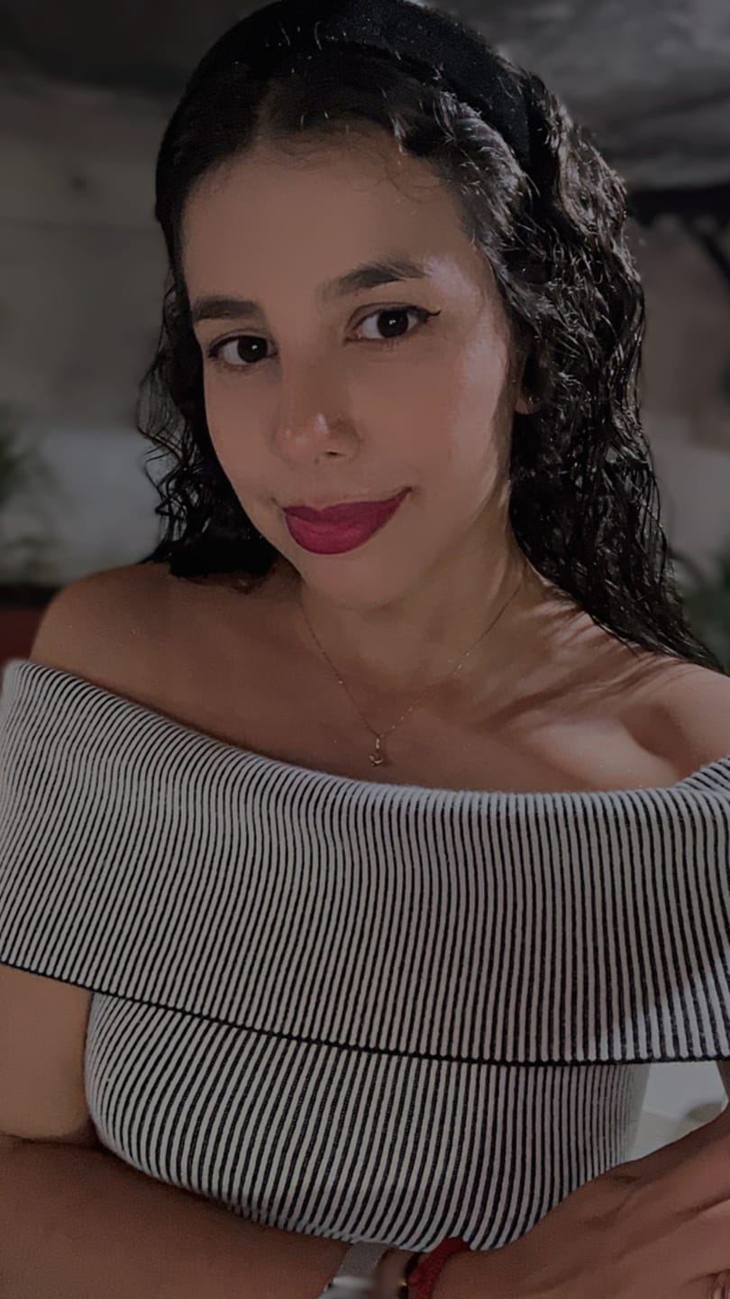 Customer photo review of Balaca - Little Jenny negro velvet