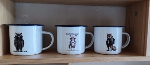 Customer photo review of Ich hasse Menschen -Waschbär Tasse  - Emaille Tasse