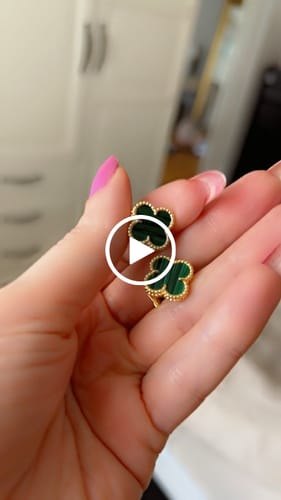 Customer video review of CLOVER MEDIUM GOLD MALACHITE STUD EARRINGS