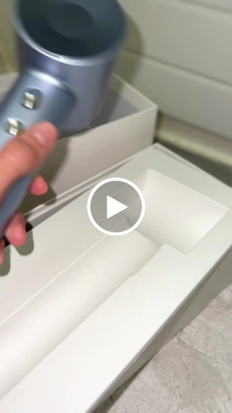 Customer video review of Laifen Swift Special · High-speed hair dryer (3 nozzles)