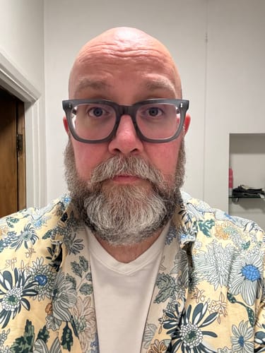 Customer photo review of Men's Cotton Vintage Green Floral Printed Retro Casual Button Up Cool Beach Short Sleeve Shirt