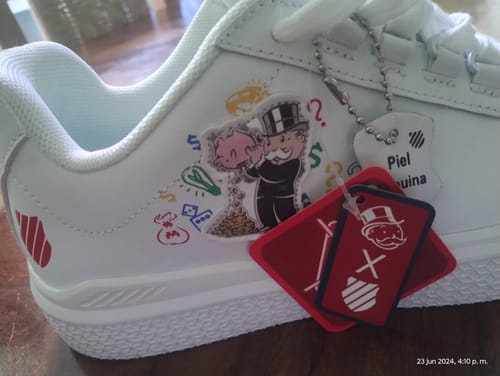 Customer photo review of Tenis Alex  Monopoly Men