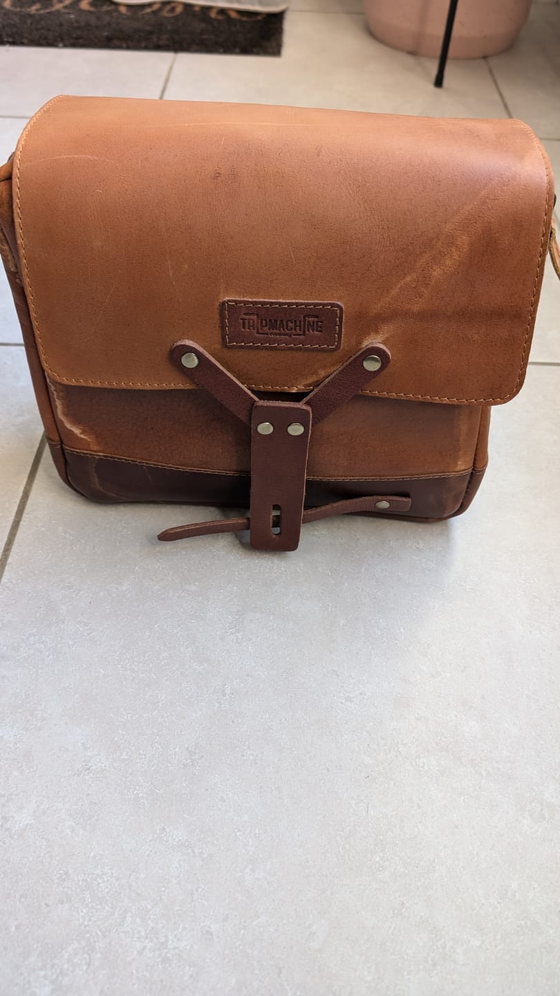 Customer photo review of messenger bag