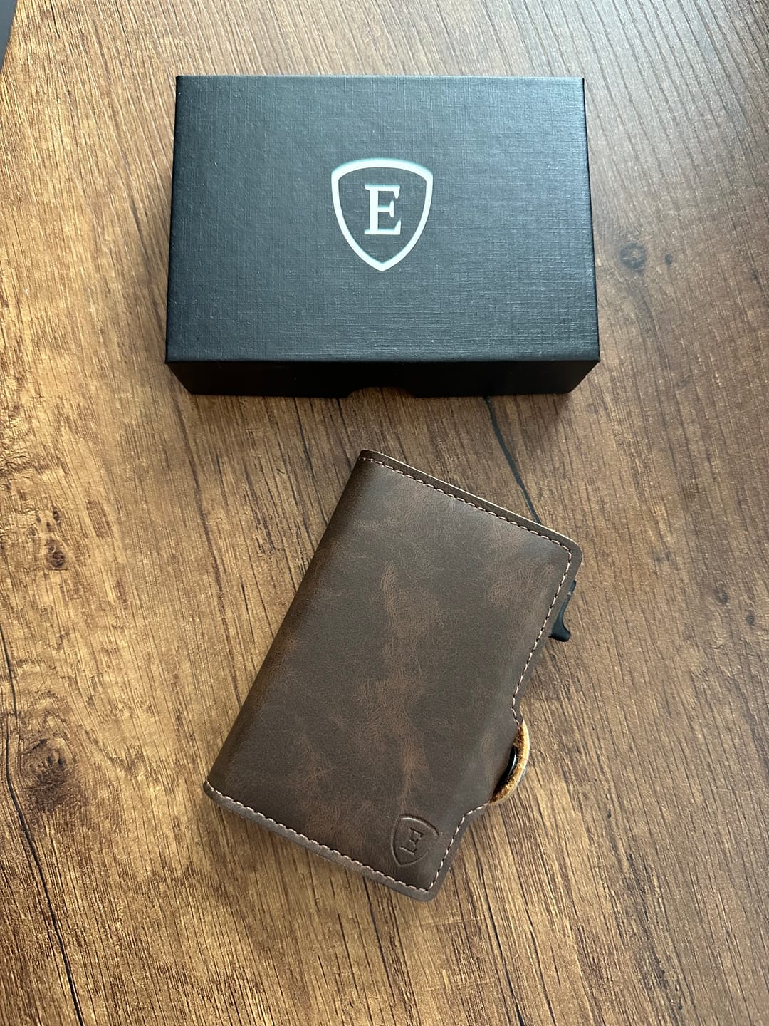 Customer photo review of E-DARK BROWN