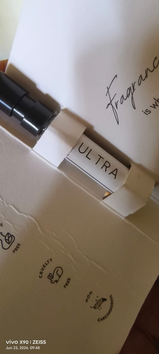 Customer photo review of EM5™ Ultra Perfume for Men | Eau De Parfum Spray | Vanilla Warm Spicy Fruity Fragrance Accords | Luxury Gift for Him | Sizes Available: 50 ml / 15 ml