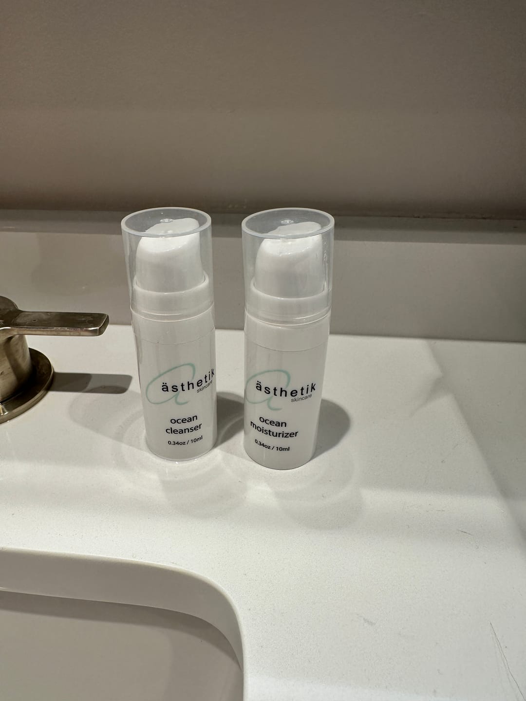 Customer photo review of skincare travel set
