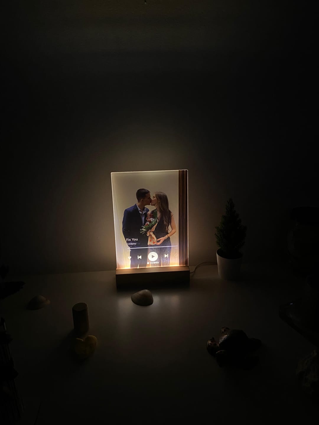 Customer photo review of Lâmpada Spotify Player Personalizável c/ Fotografia Completa