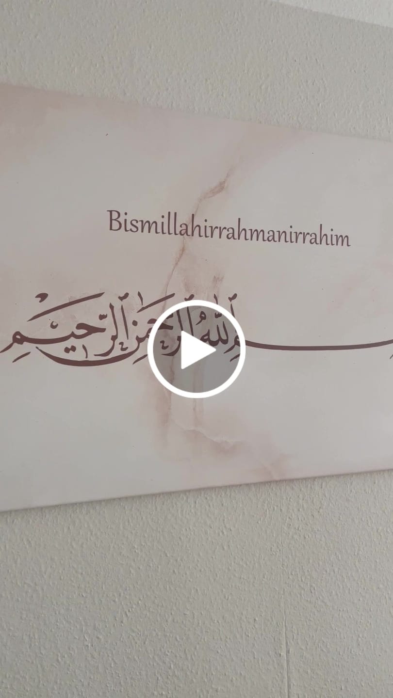 Customer video review of Besmele - Leinwand/Acrylglas