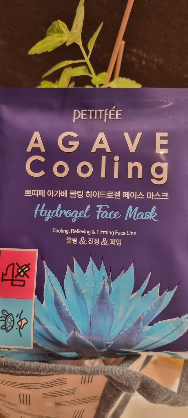 Customer photo review of Petitfee Agave Cooling Hydrogel Face Mask (5stk)
