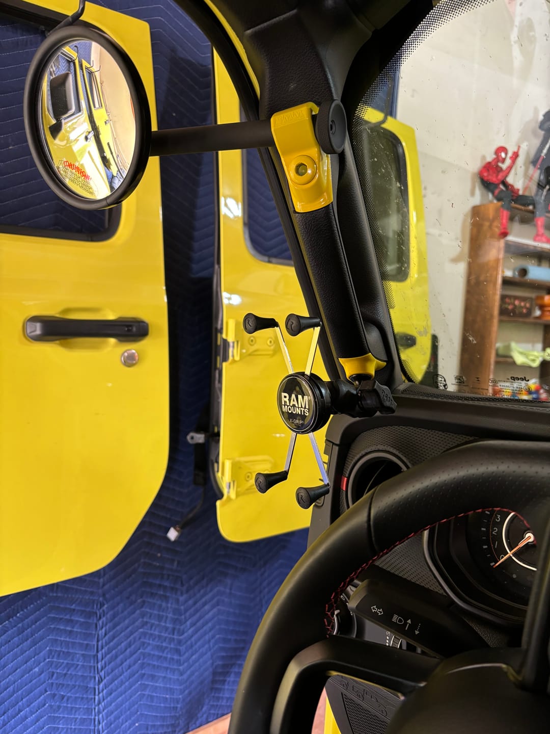 Customer photo review of JL/JLU  A-Pillar Ball Mount Solution