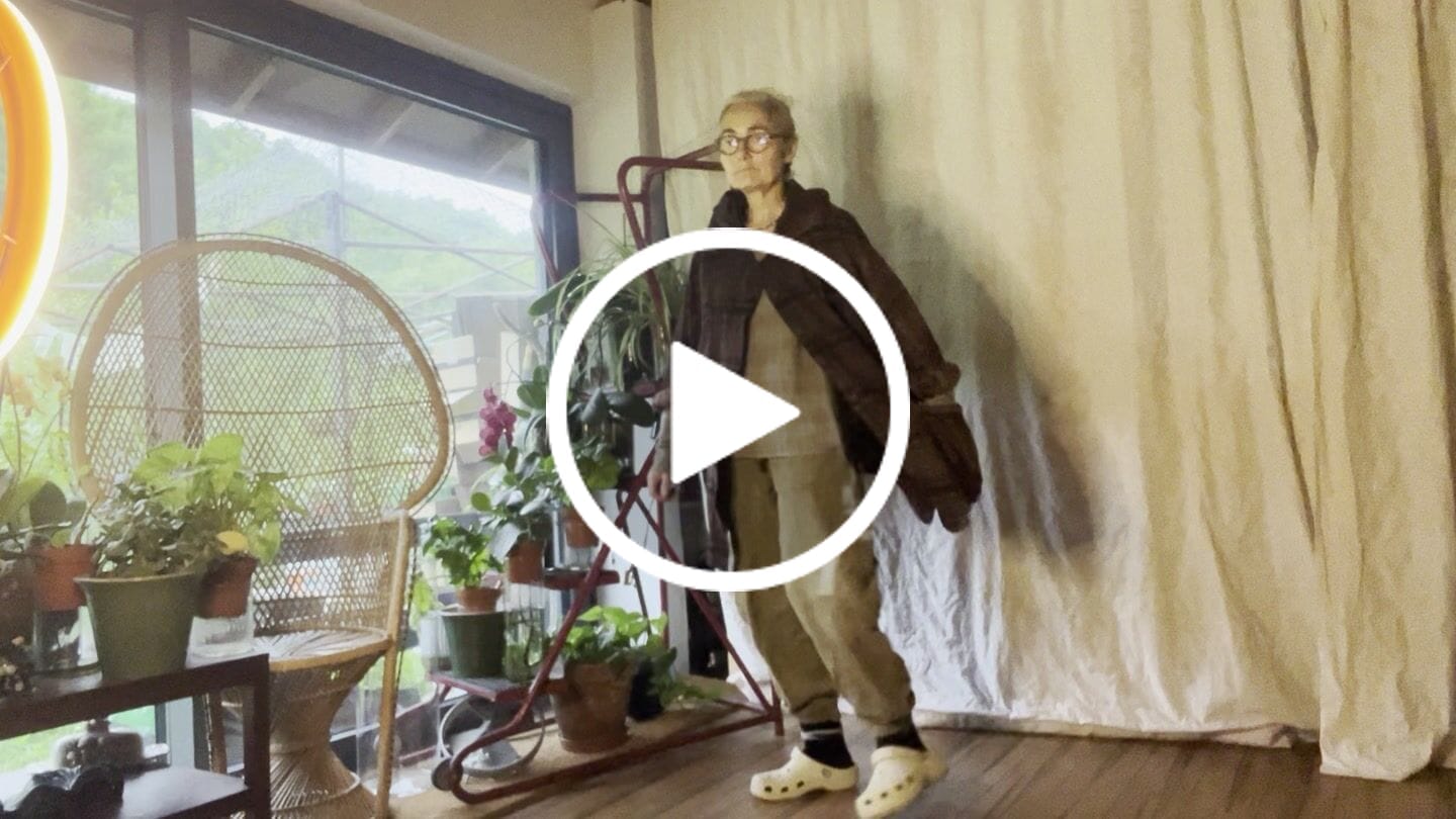 Customer video review of Plus Size Women Vintage Plaid Spring Hooded Shirt Coat