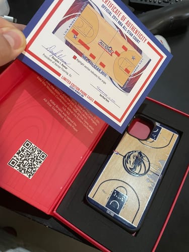 Customer photo review of Dallas Mavericks - NBA Authentic Wood Case