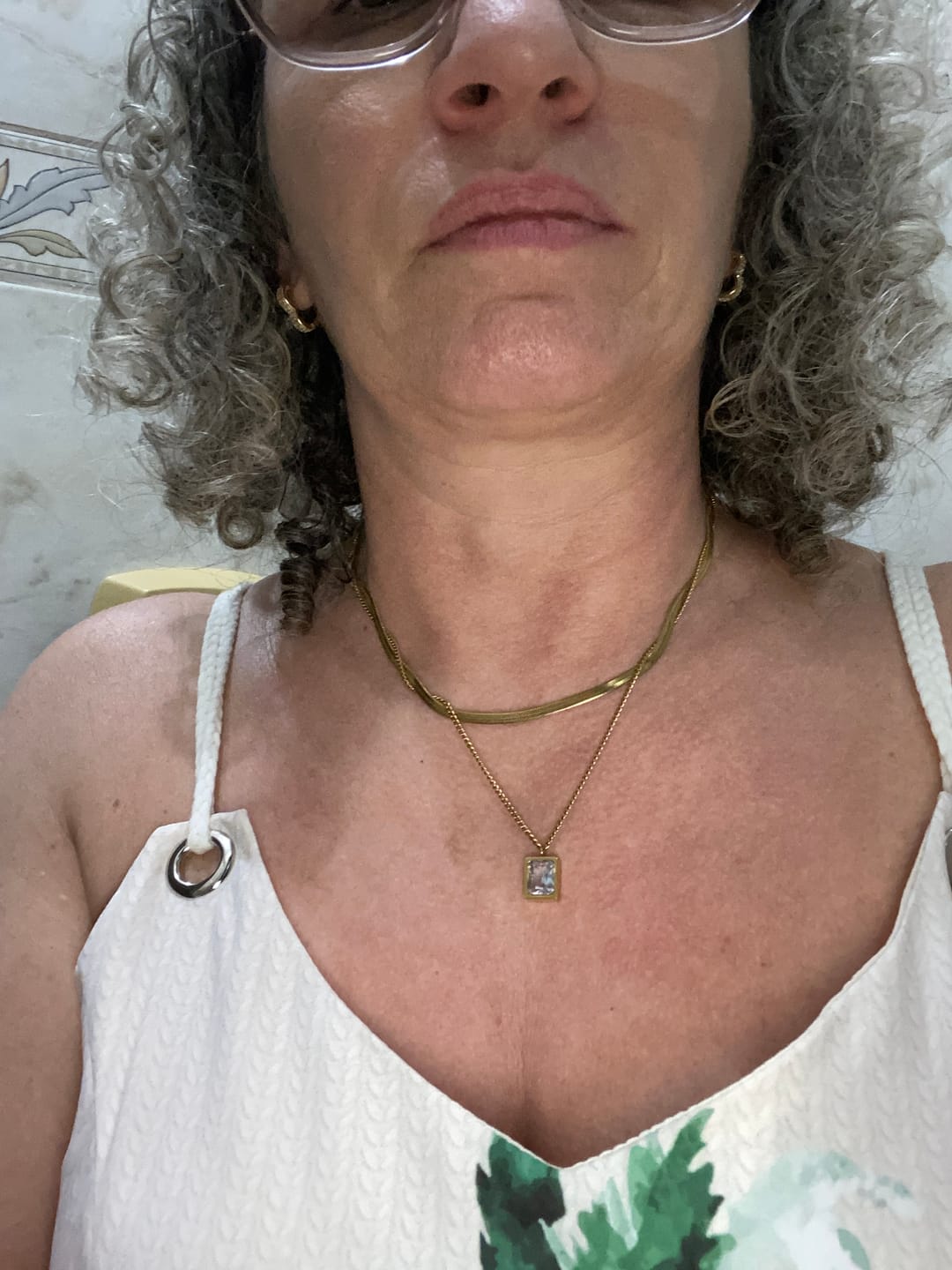Customer photo review of Mix Colar Paris Banhado em Ouro 18k