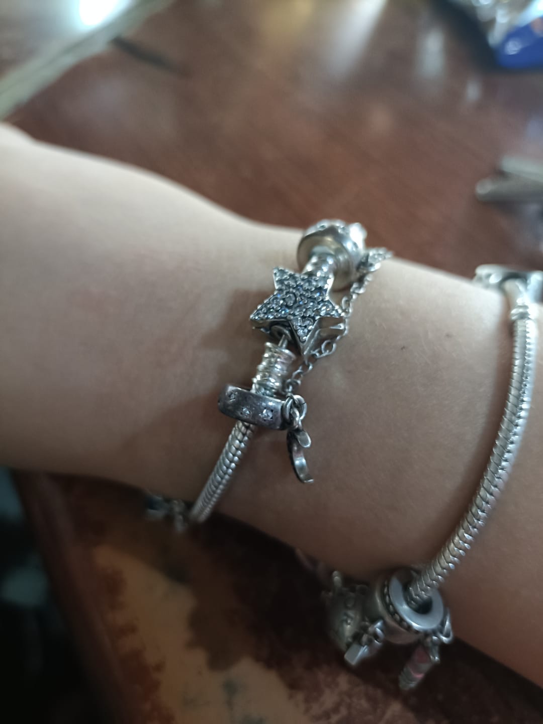 Customer photo review of Pulsera Estrella Diamantes