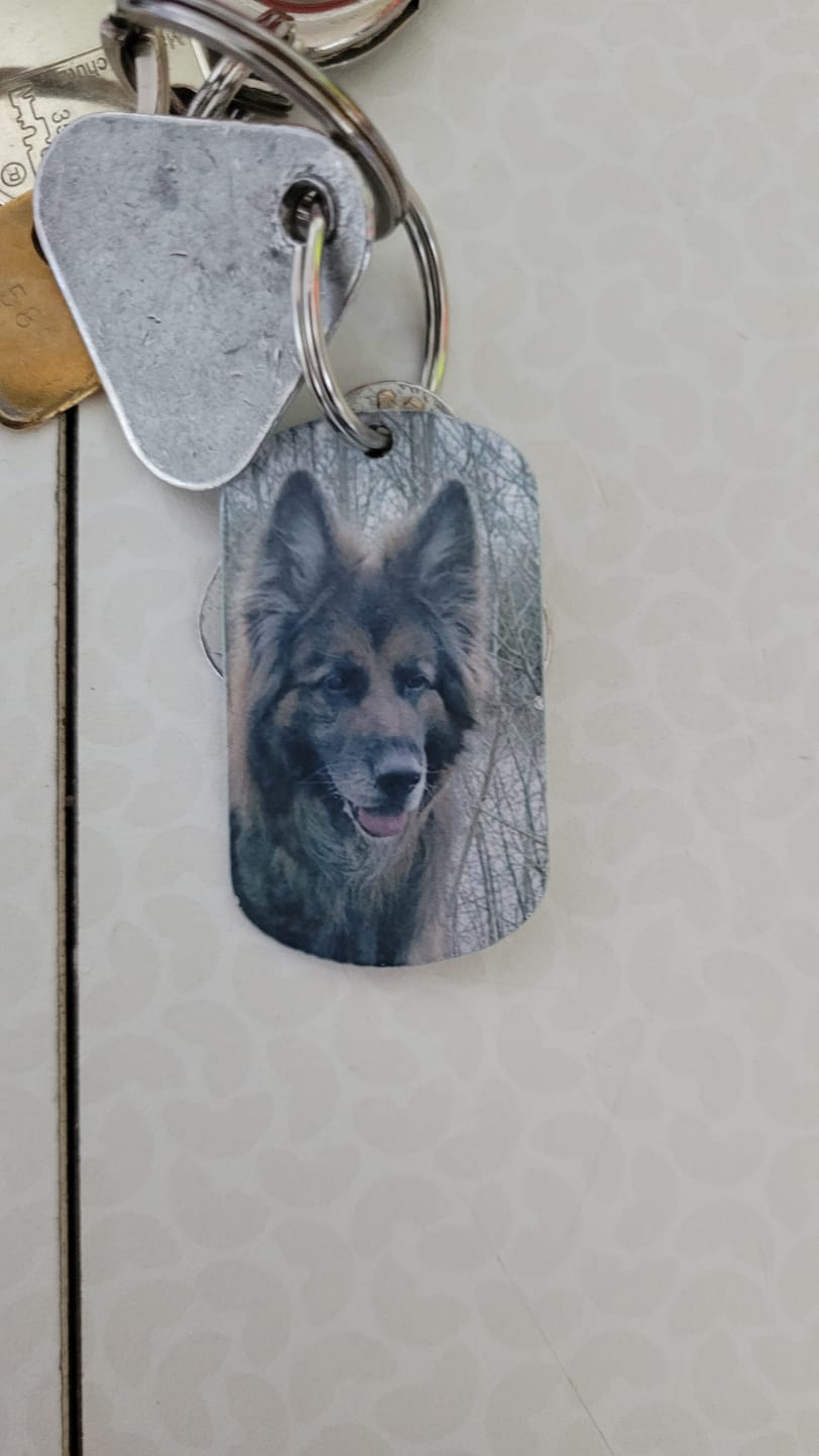 Customer photo review of Für immer im Herzen - Individueller Dog Tag Schlüsselanhänger