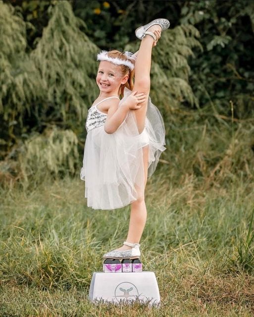 Customer photo review of Stunt Stand & Full Accessory Set (1 Strap Set + 1 Carrying Bags)