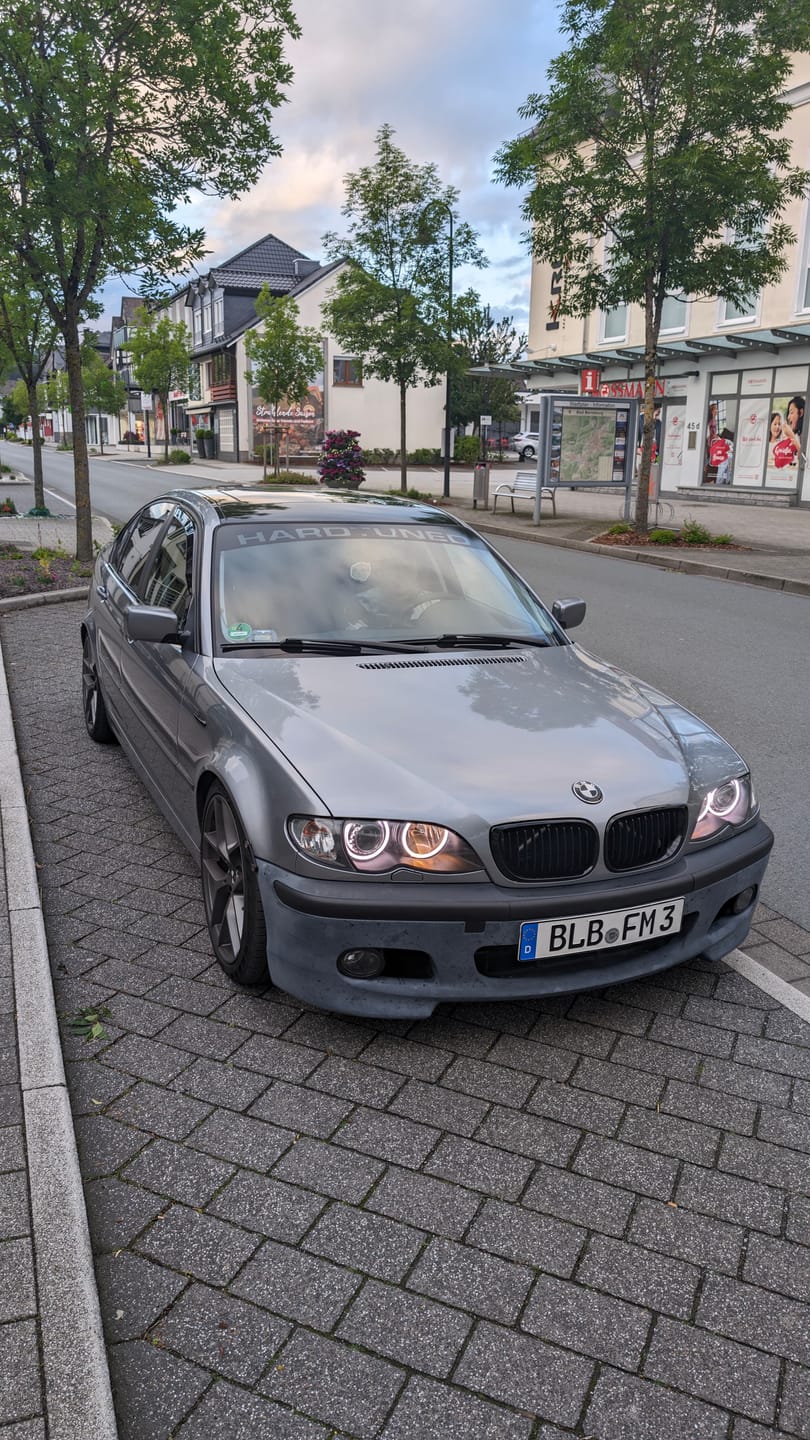 Customer photo review of Hardtuned Cutout Window Banner