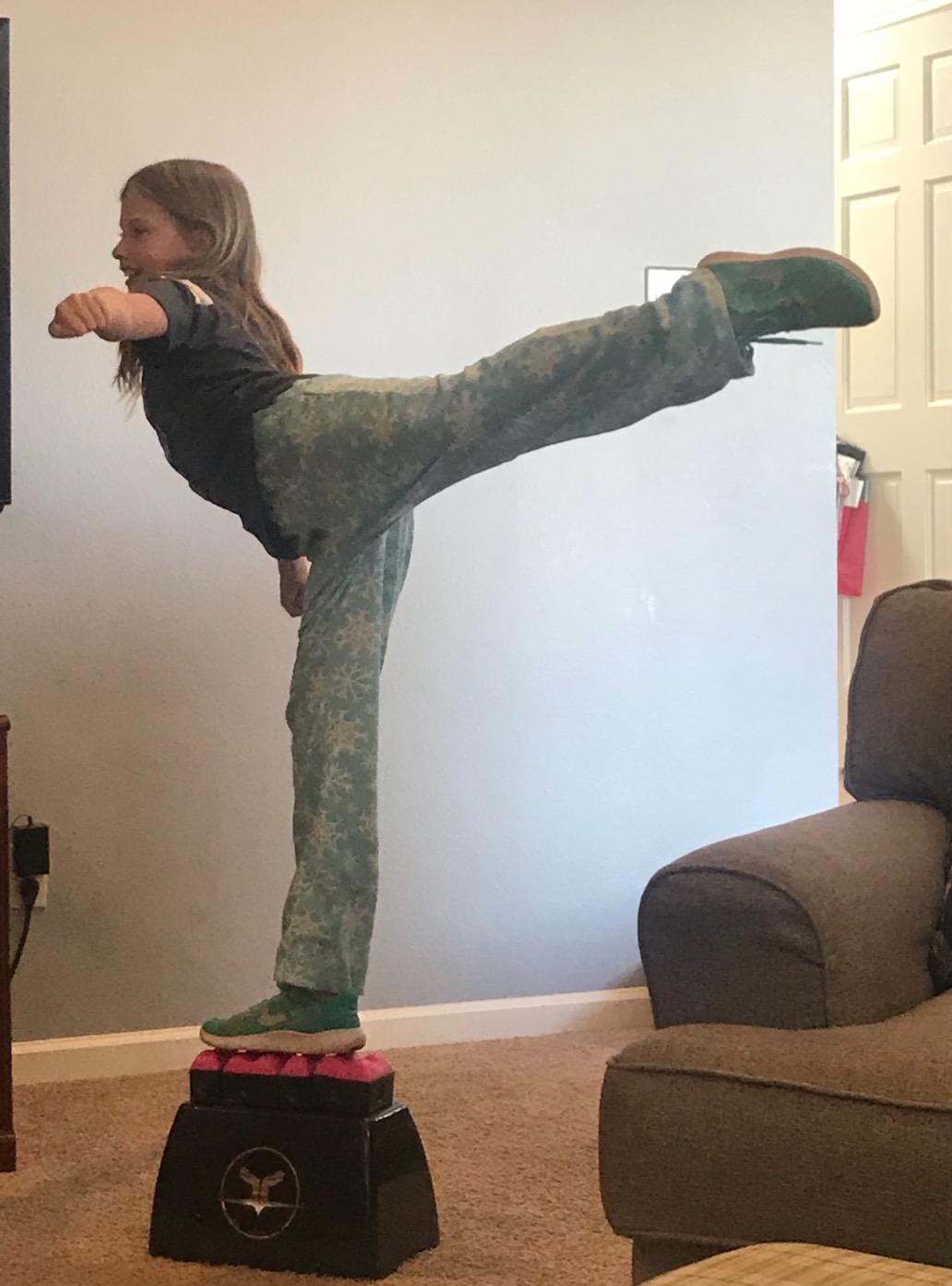 Customer photo review of Stunt Stand & Full Accessory Set (1 Strap Set + 1 Carrying Bags)