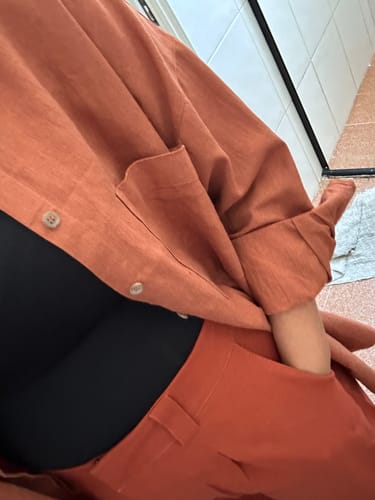 Luzia C. review of Calça Pantalona de Linho Graviola Terracota image 1 out of 1