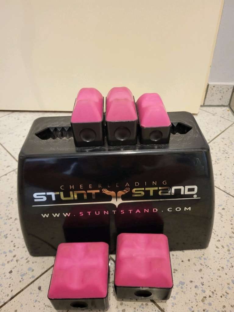 Customer photo review of Stunt Stand & Full Accessory Set (1 Strap Set + 1 Carrying Bags)