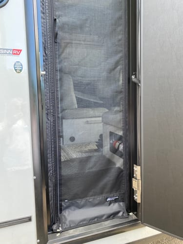 Customer photo review of Sprinter Ekko - Screen Door