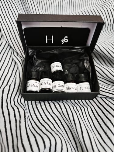 Customer photo review of Complete Mini EDP Coffret | 6 Scents 2ml Vials *Now Includes Soft Goth & Discount code