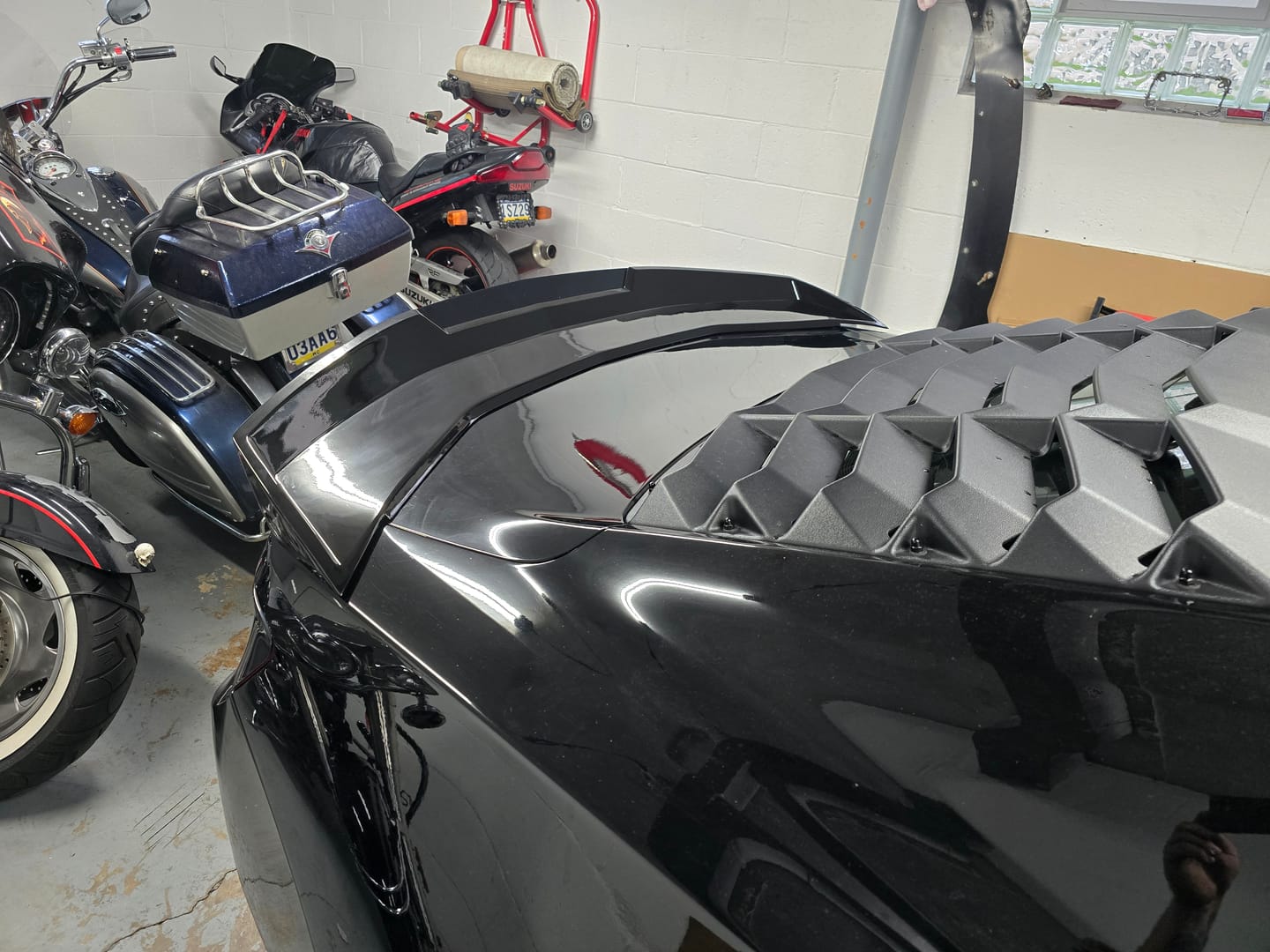 Customer photo review of 6th Gen Camaro Track Package Rear Trunk Spoiler Wing