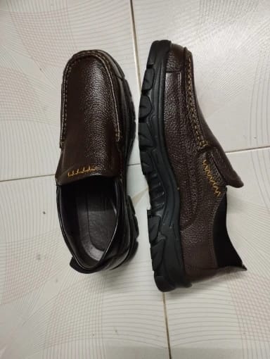 Customer photo review of Kaegreel Men's Cow Leather Waterproof Comfy Non Slip Soft Slip On Casual Shoes
