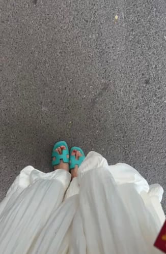 Customer photo review of Summer Color Beach Flat Slippers Sandals