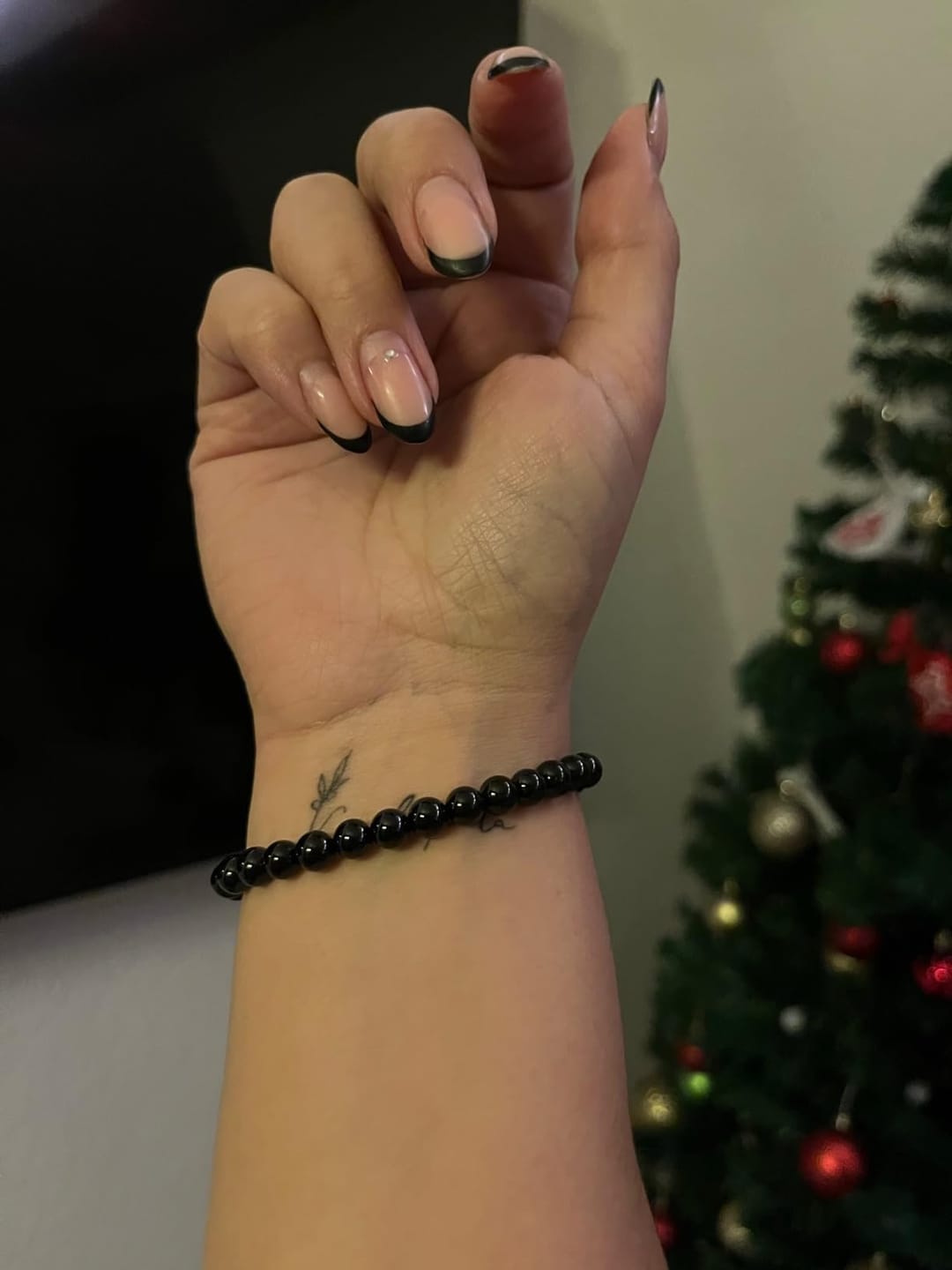 Customer photo review of Turmalin (Schörl) Edelstein Armband aus echtem Naturstein