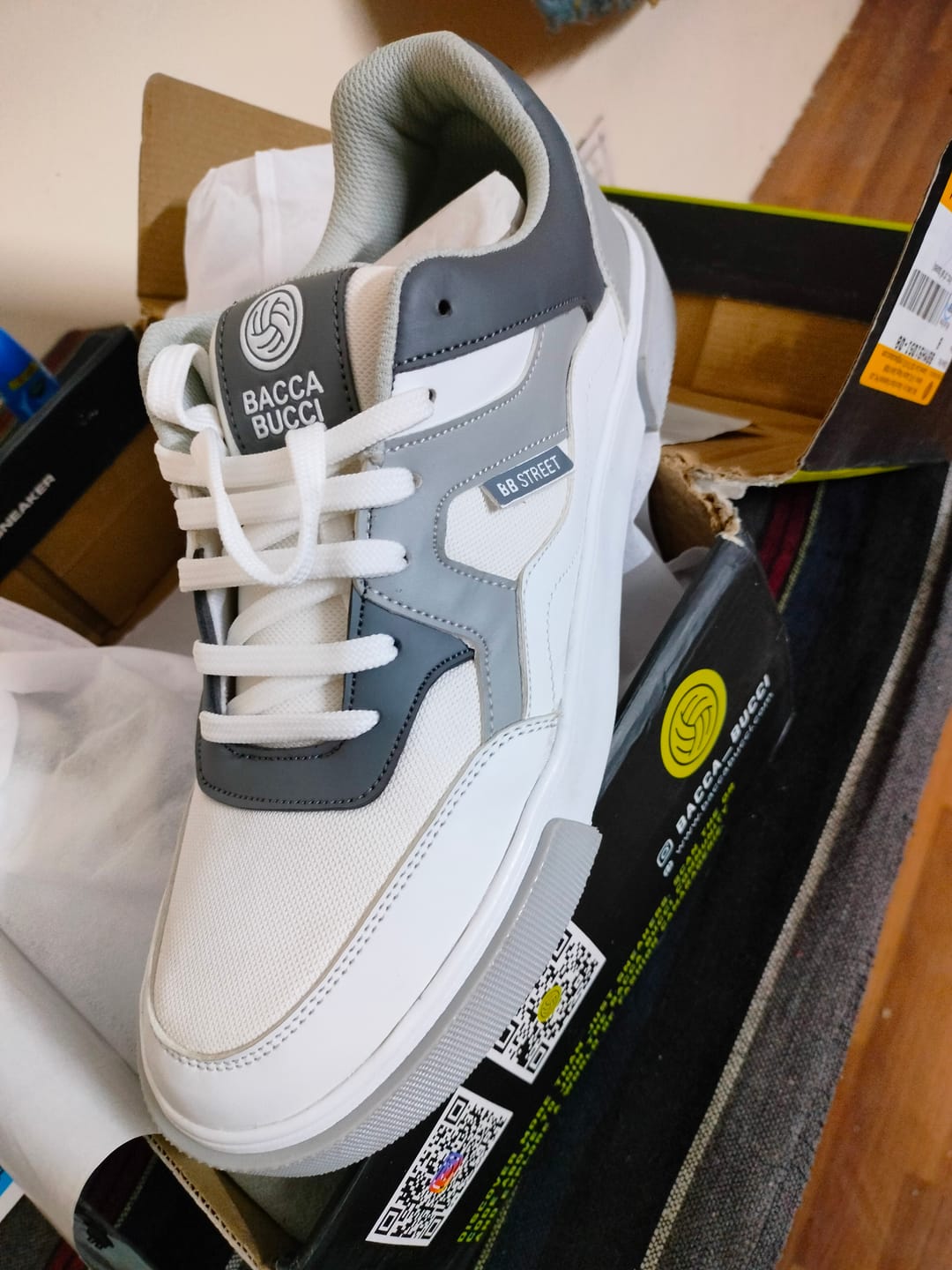 Customer photo review of Bacca Bucci SHARK
