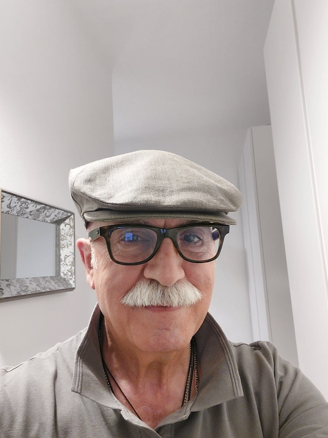 Customer photo review of Vintage Cap Linen