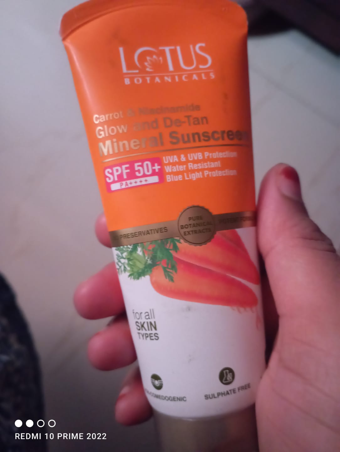 Customer photo review of Carrot & Niacinamide Glow and De-Tan Mineral Sunscreen | SPF 50+ | PA++++