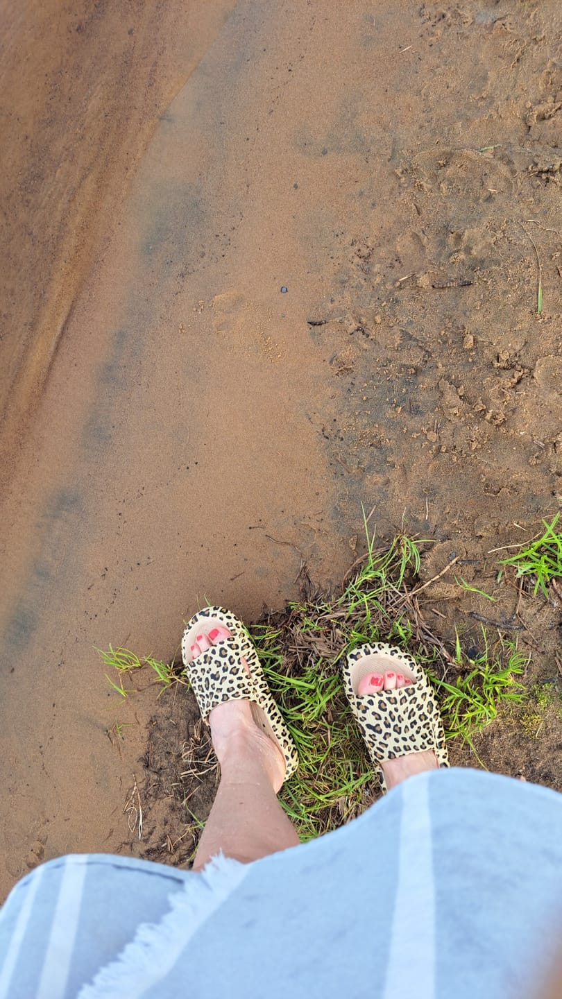 Customer photo review of HappyFlops Limited Editions
